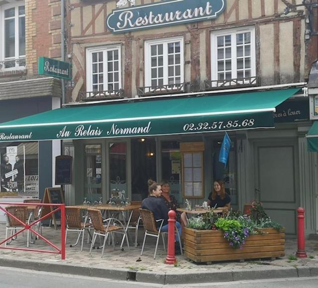 Logement 2 Pieces Au Relais Normand Cormeilles  ภายนอก รูปภาพ