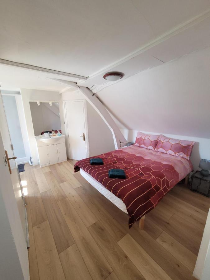 Logement 2 Pieces Au Relais Normand Aparthotel Cormeilles  ภายนอก รูปภาพ